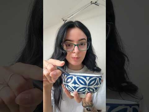This is so random lmao but let’s make the best cold summer soup ✨таратор #asmr #tingles