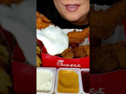 SPICY CHICKEN STRIPS FROM CHICK-FIL-A #mukbang #asmr  #chicken