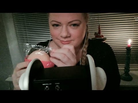 ASMR 🎧 Crinkles Delight [+ Some Tapping] (Whispering)