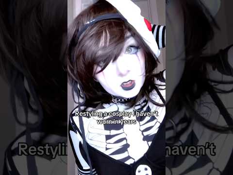 I also upload ASMR #fnaf #emo #cosplay