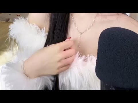 ASMR Roleplay | Cosplay Girlfriend 👂 Accent + Long Nails Scratching + Mouth Sounds (Calm Mind)