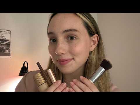 ASMR doing your makeup and rambling🩷(lofi asmr, personal attention, whisperd)