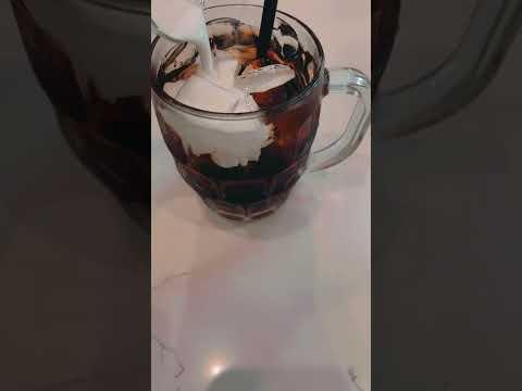 COLD BREW COFFEE 😛#satisfying #coffee #coffeetime #coffeelovers