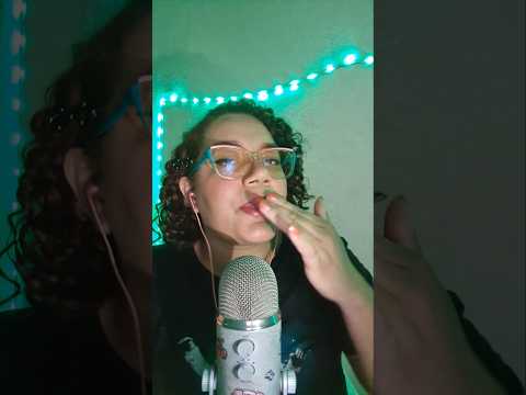 banho de gato lento vs. rápido ⏩ #asmr #relax #asmrspitpainting #asmrmouthsounds #asmrmouthsound