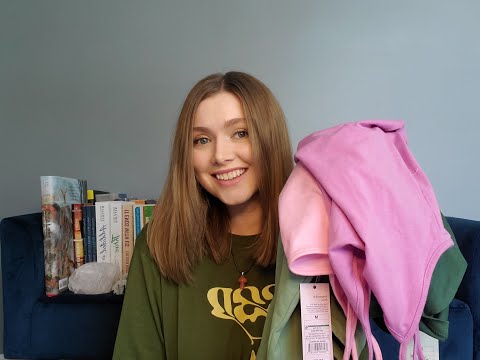 ASMR Shopping Haul - Relaxing Tapping, Scratching, & Whispering