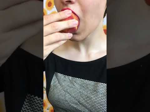 yummy🤤🍑😋 #asmr #asmr_mouth #eating #mukbang #sitna_asmr