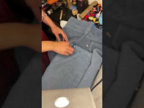 ASMR - Towel Brushing