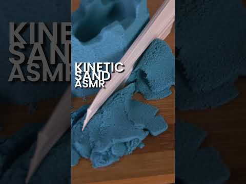 Satisfying cutting sand ASMR 🔪 #asmr #asmrsatisfying #asmrsand #kineticsand #kineticsandasmr