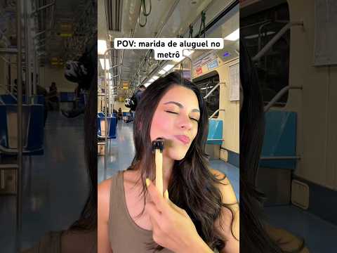POV: marida de aluguel no metrô #asmr #asmrsounds #humor #comedia