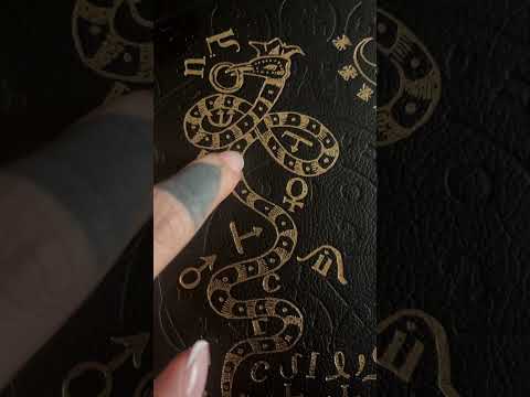 Book tracing.  #asmr #triggersounds #tracing #asmrsuomi