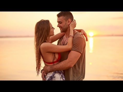 Ce que l'on ne vous dit pas sur l'amour et comment il peut régler tous vos problèmes - Août 2021
