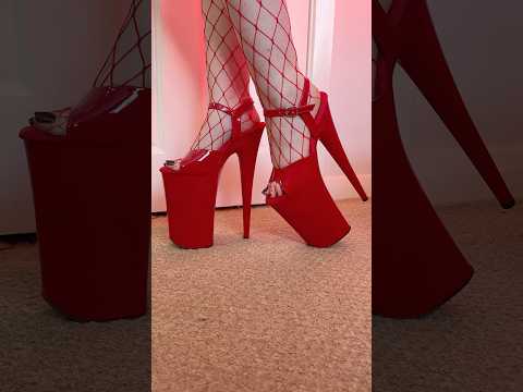 Heels, fishnets, latex & PVC❤️🖤 Yay or Nay??✨ #latex #heels #highheels #shiny #pvc #ootd #fyp