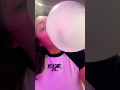 BUBBLE GUM ASMR | chewing big HUBBA BUBBA bubble chewing sounds #bubblegum #asmr