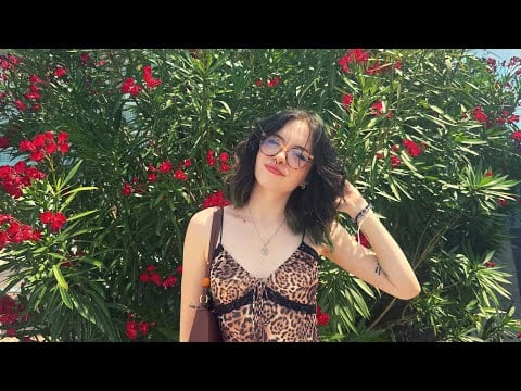 Girls Trip ASMR (public asmr and beach sounds)