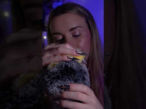ASMR relaxing triggers 🧽✨ #asmrmicsounds #asmrsponge
