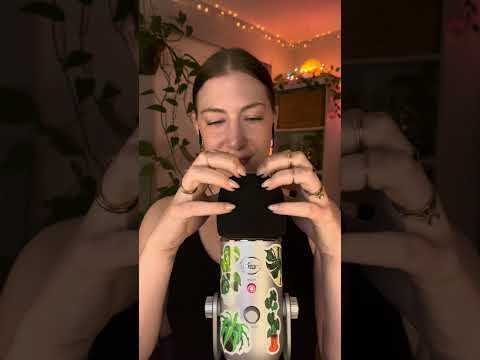 mic scratching with black mic cover #shorts