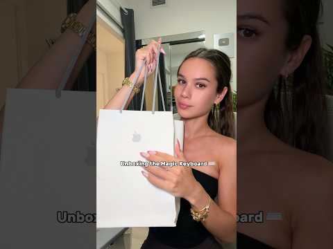ASMR #apple unboxing 🥰🩷 #magickeyboard #ipad #tapping #scratching