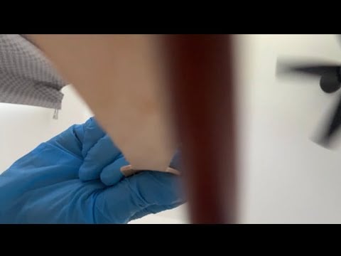 ASMR | Dental appointment roleplay (Dentist, camera tapping, flashlight)