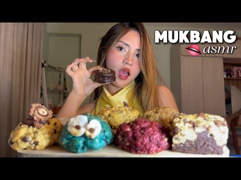 ASMR GRAN MUKBANG de CRUMBL COOKIES 🍪👄
