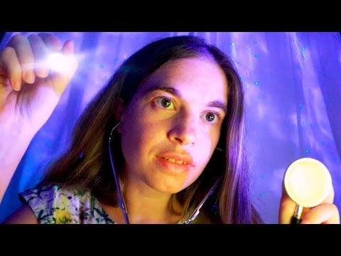 ROLEPLAY ASMR - Gentille médecin pédiatre te rend visite dans la nuit