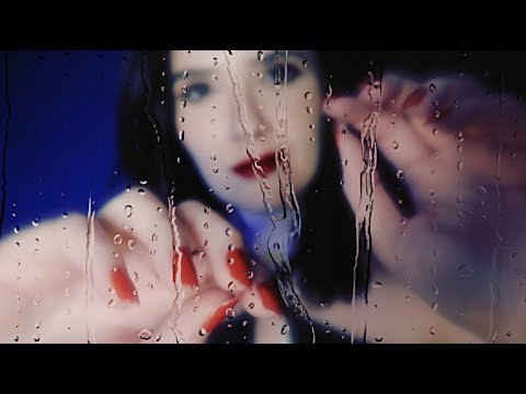 ASMR: GATILHOS NA TELA E SOM DE CHUVA - Naiane