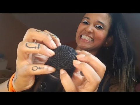 ASMR ARRANHANDO O MICROFONE