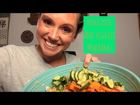 Crunchy Veggies & Fried Rice ASMR 🍚🥕 | No Talking Eating Sounds