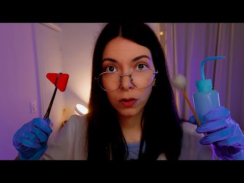 ASMR |  Doctora de URGENCIAS chequeo médico Soft Spoken  | Love ASMR en español