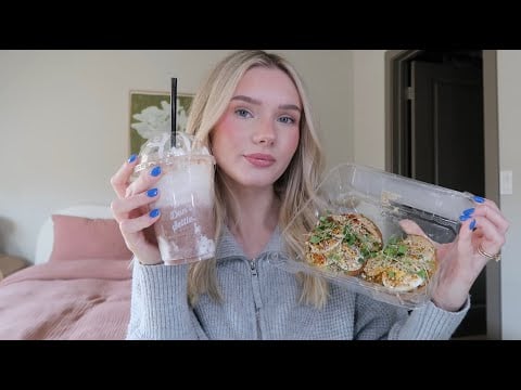 Lofi ASMR | eating avocado toast and a cherry smoothie *mouth sounds*