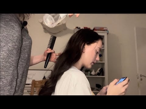 [ASMR] Mom Plays With My Hair (hair brushing, water spray etc)