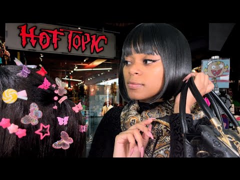 ASMR |💰Rich Aunty Spoils You At Hot Topic + Does Your Hair | Thanksgiving + Black Friday  Special 🦃