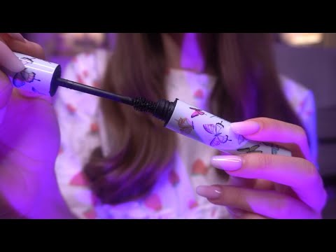 ASMR - 1 minute of Blink Blink Blink - (Mascara Application)