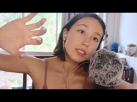 ASMR | Hand movements, close whisper w. tongue clicks