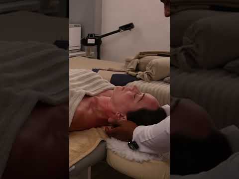 Masaje para relajar cuello 💆‍♀️✨ #massage #masaje #spa #caracas #venezuela #relax #short