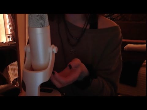 asmr lofi mic scratching ʚɞ (no talking)