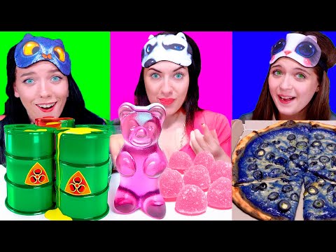 Eating Only One Colour Food Challenge 💚❤💛🧃🍓🧀