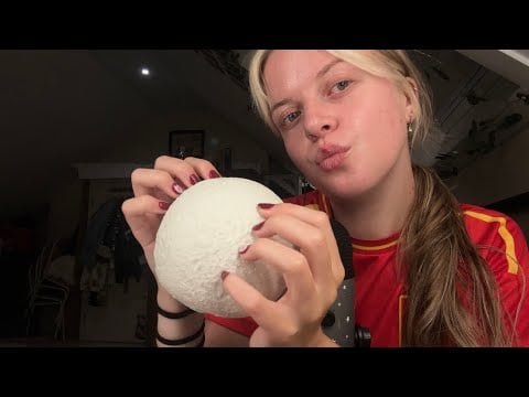 ASMR Tapping and Yapping!!