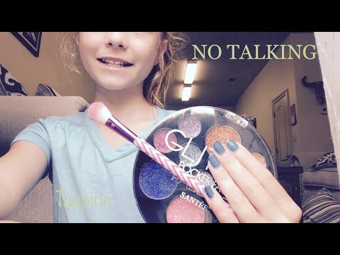 ASMR NO TALKING ( TAPPING, BRUSHING THE MIC , SQUISHES)