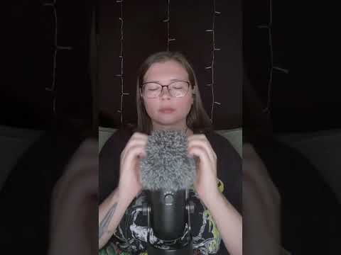can you predict the scratching pattern 👀 (asmr)