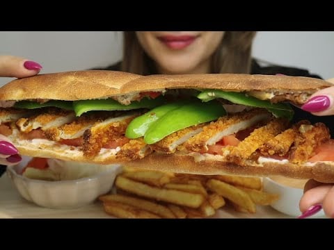 ASMR BIG CRISPY CHICKEN SANDWICH / FRENCH FRIES / no talking / CREMA ASMR #asmr #mukbang #chicken
