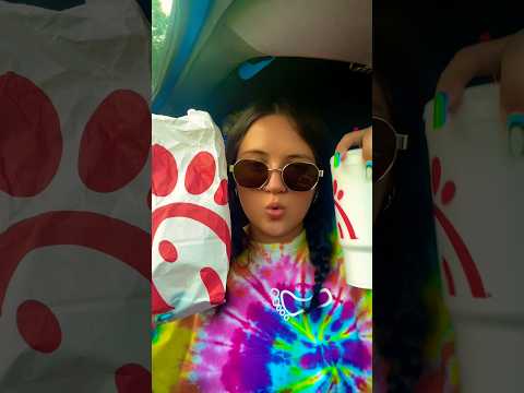 Chick fil a is my all time favorite! 🐮 Do you have a restaurant of choice? Lmk! #mukbang #food #eat