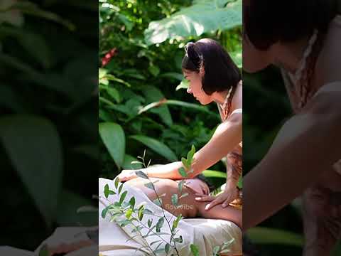 Relaxing massage in the jungle @Soul_flowvibe