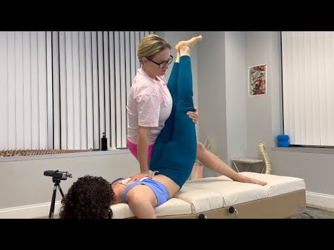 INTENSE STREEETCH - Chiro pushes her patient to get all the Crunchy Back Cracks 😌