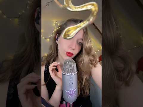 WHY IS THIS SO TINGLY?😱#asmr #asmrshorts #shorts
