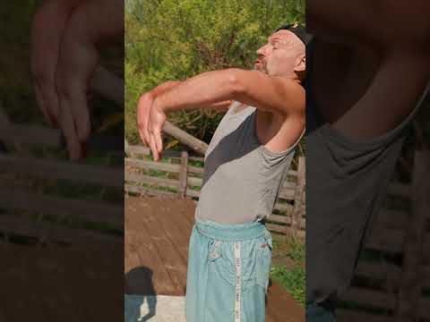 Master of cracks and stretches | healer Vadim Veter works on Kristina #chiropractic