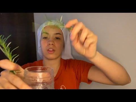 ASMR-VOVÓ BENZEDEIRA TIRANDO TODA SUA ENERGIA NEGATIVA COM ALECRIM E COM MUITO RELAXAMENTO🍃📿☮️