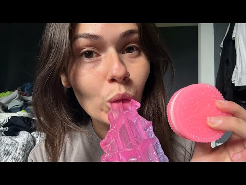ASMR CHEWING Squishy’s!! (CRAZY mouth sounds) 