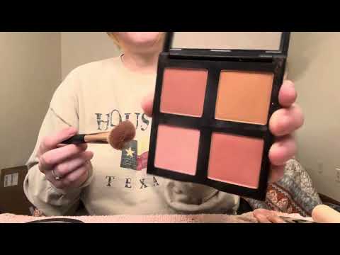Lofi ASMR quick makeup application 💋 #asmr #lofiasmr #asmrsounds #asmrvideo #asmrmakeup