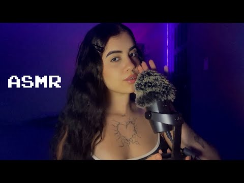 ASMR CANTANDO BAIXINHO NO SEU OUVIDO