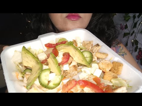 ASMR Comiendo ensalada de pollo
